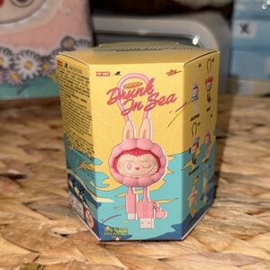 Pop Mart The Monsters – Drunk In Sea -Blind Box
